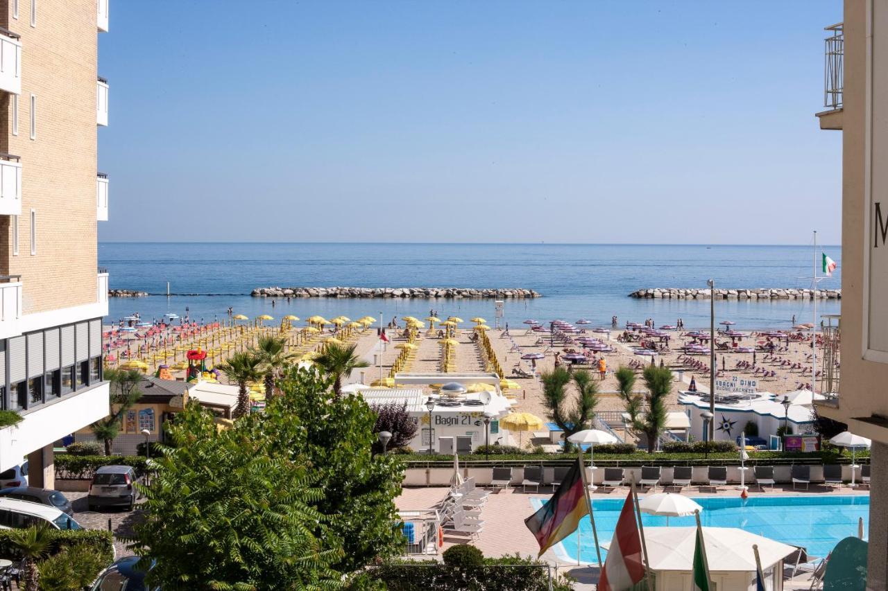 Beach Residence Gabicce Mare Extérieur photo