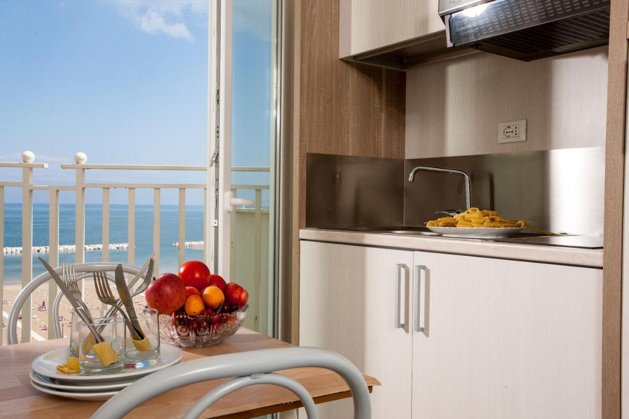 Beach Residence Gabicce Mare Extérieur photo